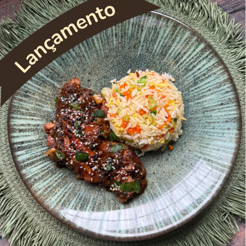 Frango teriyaki com yakimeshi